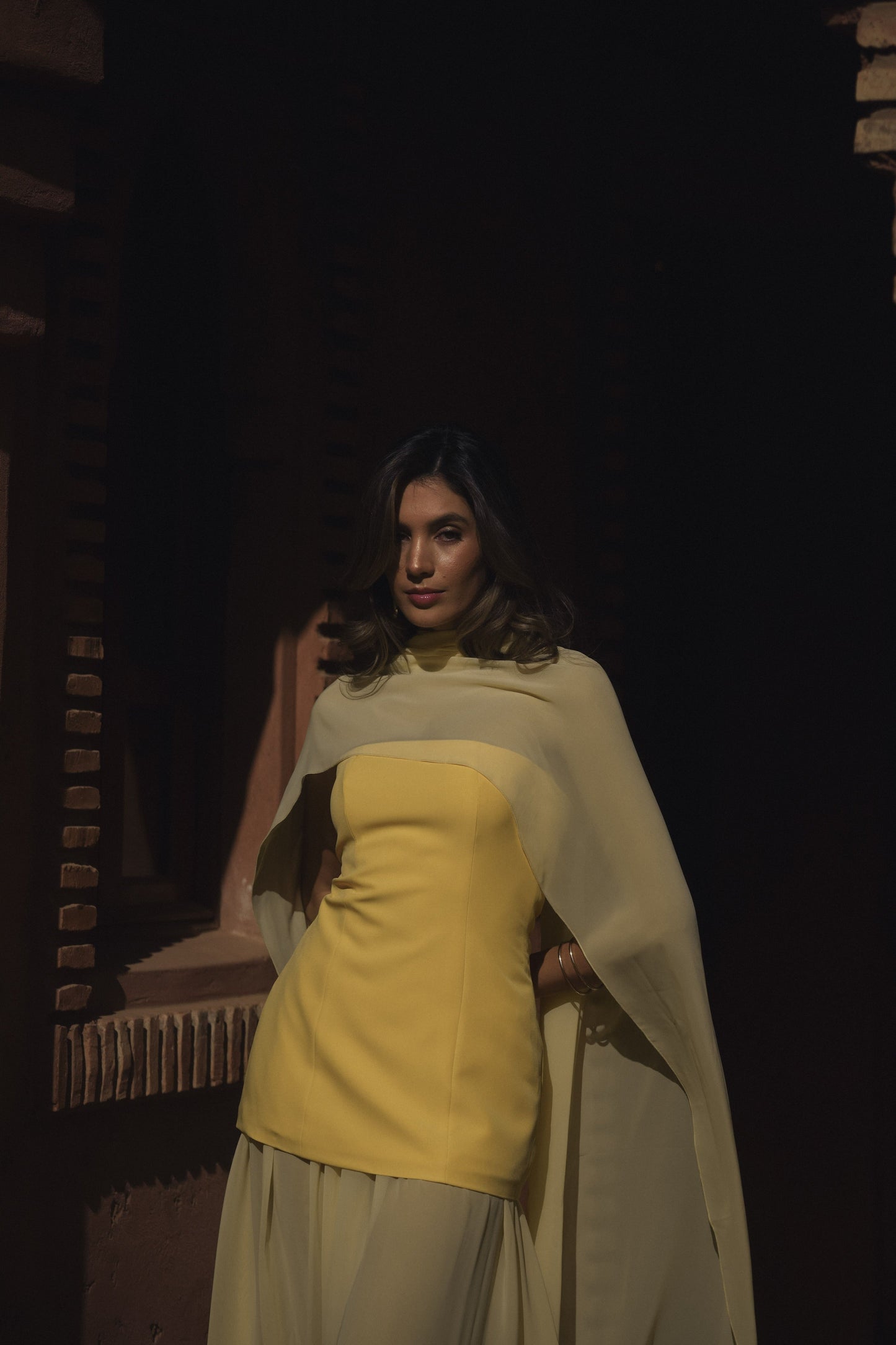 CHAL BARI AMARILLO